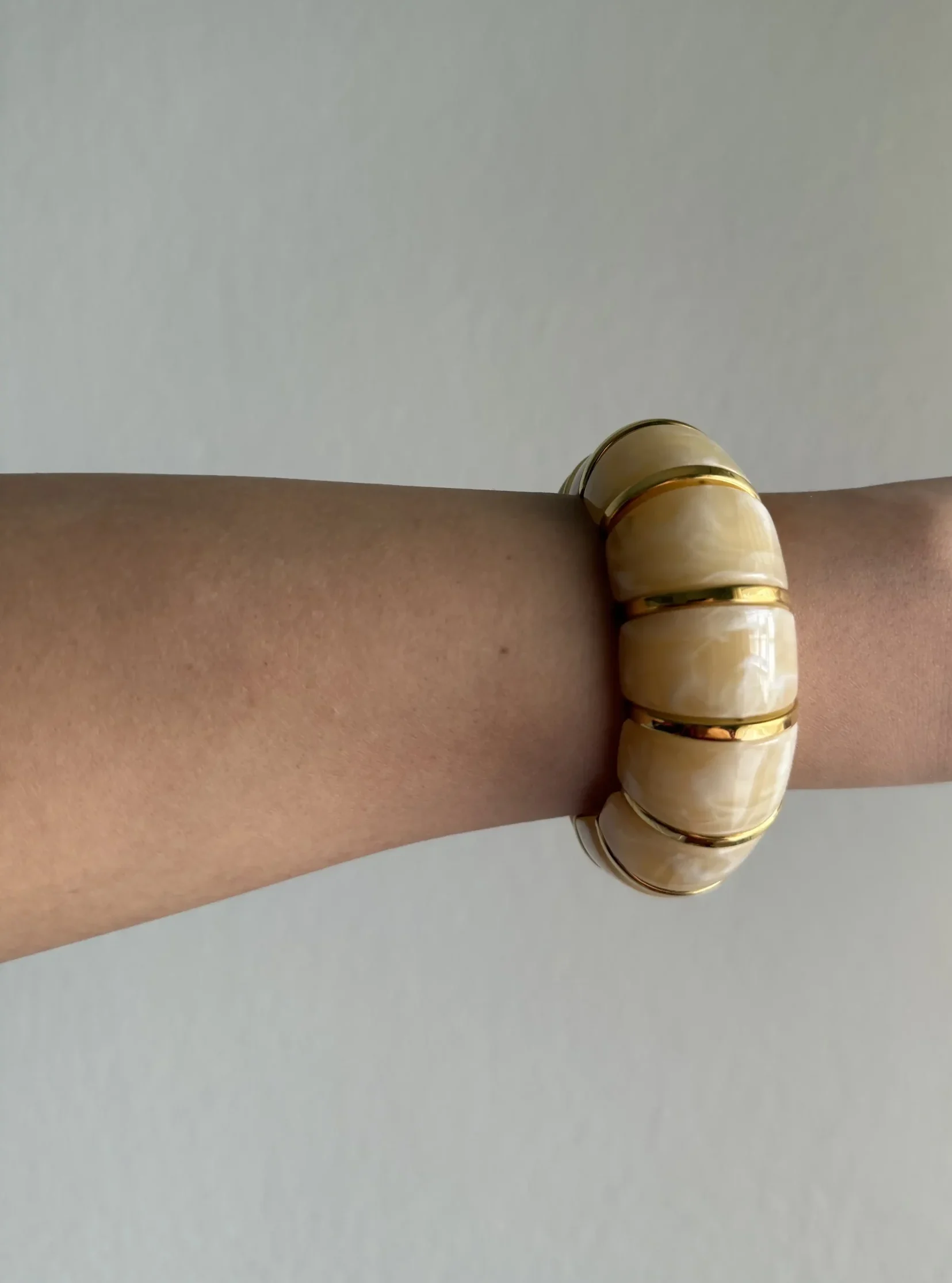 Aura Cuff Ivory