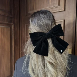 Noire Bow