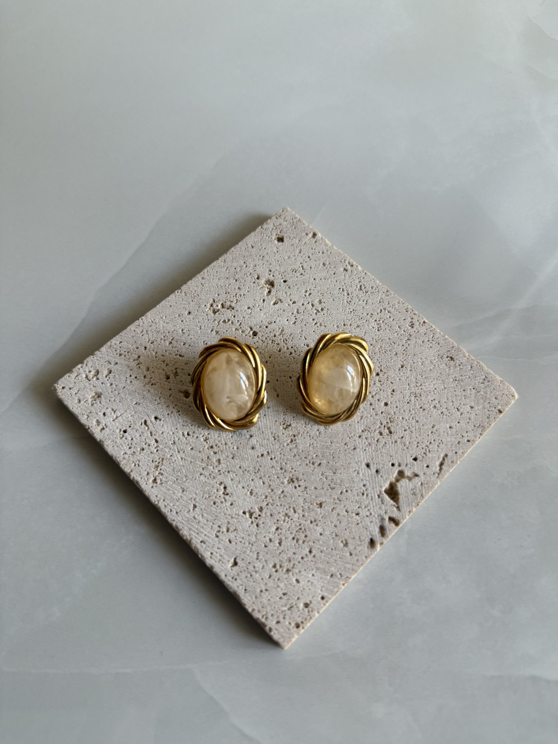 Lunara Cream Earrings