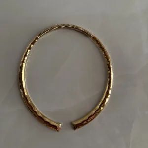 Ondea Choker